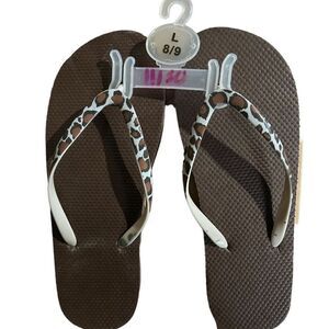 YELLOW BOX WOMEN’S FLIP-FLOPS SIZE 8/9